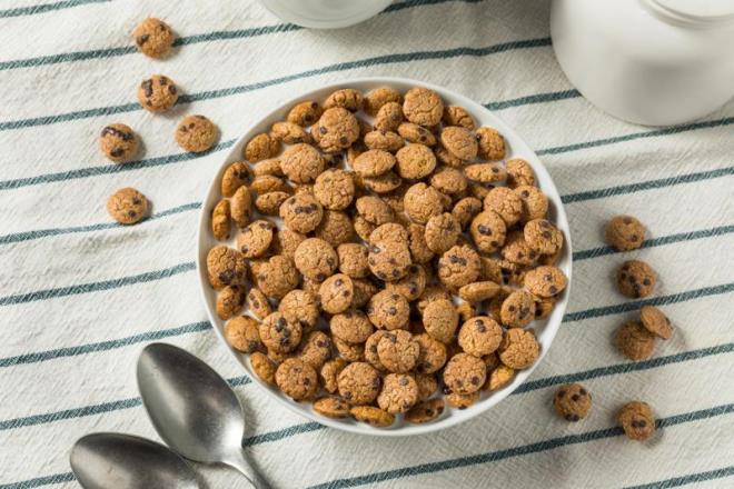 SALIKLI TAHIL KURABYELER  <br>  Gluten asndan dk, lif asndan yksek olup iyi bir vitamin ve mineral kaynadr. Dar unuyla kurabiye piirmek, ok amal unla yaplan geleneksel kurabiyelere daha salkl bir alternatif olabilir.