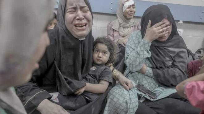 "EY SRALOULLARI HALA AKILLANMAYACAK MISINIZ?!"    Daha nce de sosyal medya hesabndan"nsan Haklar Bildirgesi'nden nce 10 Emir geldi" bal altnda paylamda bulunan slam, u ifadeleri kullanmt:    "lkokulda rendiim 10 Emir, gen yreime kaznd; 'iyi' olmann ne demek olduunu hatrlatan. Kanunlar bizi medeni klmak iin bilmemiz gerekenleri sylyor, bunlar sadece srailoullar iin deil, TM Halk iin zel bir bat. Komuna iyi davranmak tam olarak bu demek - herkese eit sayg.