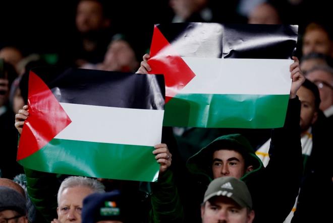 2016?DAN BER DESTEK VERYORLAR    ?Celtic bir futbol kulbdr, siyasi bir organizasyon deildir? eklindeki kulp aklamasna tepki gsteren Celtic Taraftarlar Dernei, ?Tribnlerde siyasi grlerini ifade etme hakkna sahip olduklarn? belirtmilerdi.