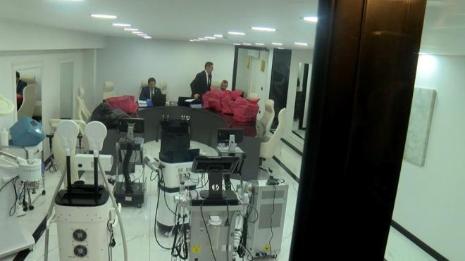 Kaya, mvekkili Dilan Polat'n arama yaplan klinikte olmadn belirtti.