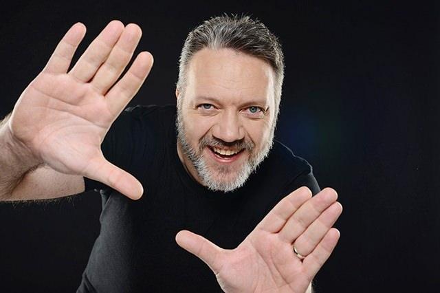 Alper �a�lar'�n projesi i�in imaj de�i�ikli�ine giden ve son hali ile herkesi hayrete d���ren Serezli, yeni imaj� hakk�nda konu�tu.