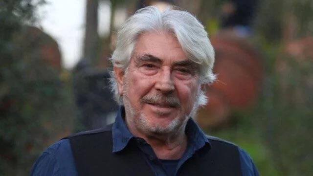 �nl� oyuncu ya�ad�klar� sonras� savc�l��a su� duyurusunda bulundu. Olayla ilgili soru�turma ba�lat�ld�.      Y�r�t�len soru�turma kapsam�nda ifadesine ba�vurulan Oktay T., "Ben �stanbul'da baz� e�lence mekanlar�nda �al��t�m. Erdal �zya�c�lar'� buradan tan�yorum. Kendisinden para talep ettim. Bana 4-5 defa para g�nderdi daha sonra tekrar para istedim. Bu kez g�ndermedi. Telefonumu Ayhan isimli bir ki�i al�p �zya�c�lar'a k�f�r etti. Ben alkolik bir insan�m, ki�ilik tedavisi g�r�yorum. Bu y�zden aray�p aramad���m� hat�rlam�yorum. Kendisinden �z�r dilerim. Gerekirse ondan ald���m paray� iade ederim" diyerek kendisini savundu.