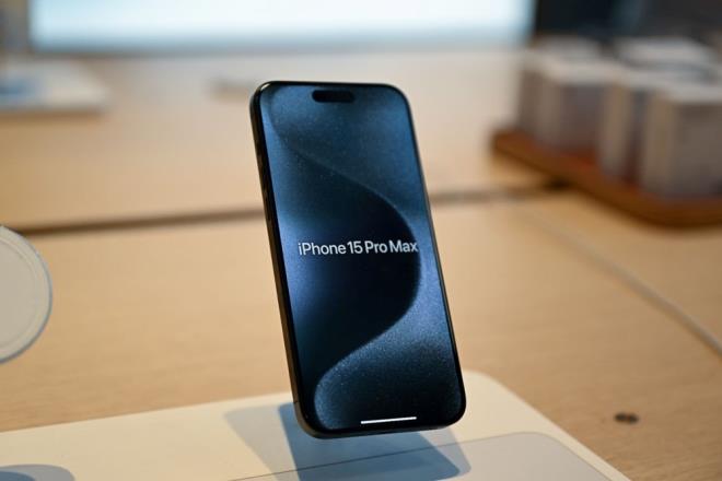 Apple, getiimiz ay iPhone 15 Pro Max'in k yaptn duyurdu.    Yeni iPhone modelinin getiimiz yla kyasla retim maliyetinde art olduu aktarld.