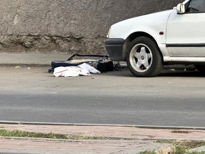 Bomba imha ekiplerinin kontrol ettikleri anta bo karken, yol tekrar trafie ald.