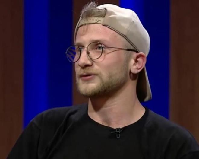 TV8 ekranlarnda yaynlanan MasterChef yarmas bu sezon 'All Star' konsepti ile adndan sz ettirmeye devam ediyor. Masterchef All Star'da mcadele eden Tahsin Kk ise dier yarmaclar ile girdii diyaloglar ve yapt yemekler ile sosyal medyadan youn ilgi gryor.