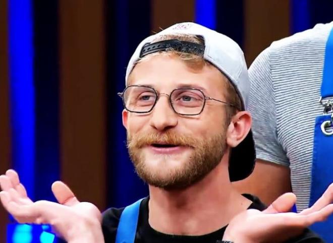 MasterChef Tahsin'in o dnemde de girdii diyaloglar ile n plana kt dikkatlerden kamad. nl ismin eski halini grenler ok ard.