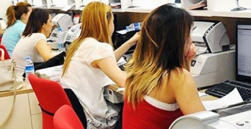 4 bakanln stnde alt yasa tasla ortaya kt. Buna gre doum yapan ya da evlat edinen memur, ocuu ilkokula balayana kadar isterse yarm gn alp yarm maa alacak. Tam almak isteyene 365 lira kre paras verilecek.