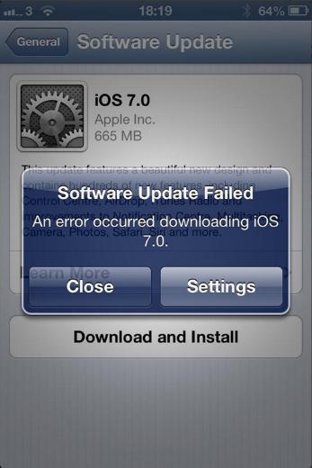 iPhone, iPad ve iTouch kullanclar 18 Eyll'den itibaren yeni iletim sistemi iOS 7'yi indirmeye balad.