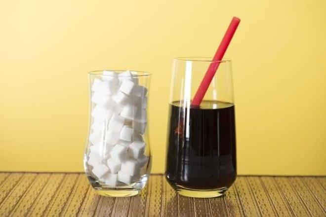 Yksek kan ekeri seviyeleri ayrca barsan geirgenliini deitirerek kronik enflamasyona katkda bulunabilir . Enflamasyon, vcudun doutan gelen baklk tepkisinde normal bir adm olmasna ramen, kronik enflamasyon, baklk sisteminizi yeni enfeksiyonlar savuturamayacak kadar fazla altrabilir.