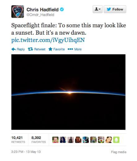 Uluslararas Uzay stasyonu'ndan paylat fotoraflarla bir internet fenomeni haline gelen Kanadal astronot Chris Hadfield'n 13 Mays'ta istasyondan ayrlrken gnderdii son fotoraf.