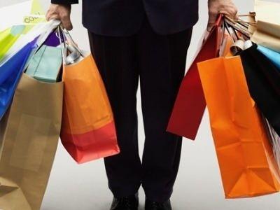 zellikle kasm ayyla birlikte youn bir ekilde internet ve mobil uygulama zerinden gerekletirilen indirim kampanyalarnda tketicilerimizin maduriyet yaamamalar, satc veya salayclarn neden olabilecekleri bu maduriyetler nedeniyle idari yaptrmlarla karlamamalar iin mesafeli szlemelerde baz hususlara azami dikkat etmeleri gerekmektedir." ifadelerine yer verildi.