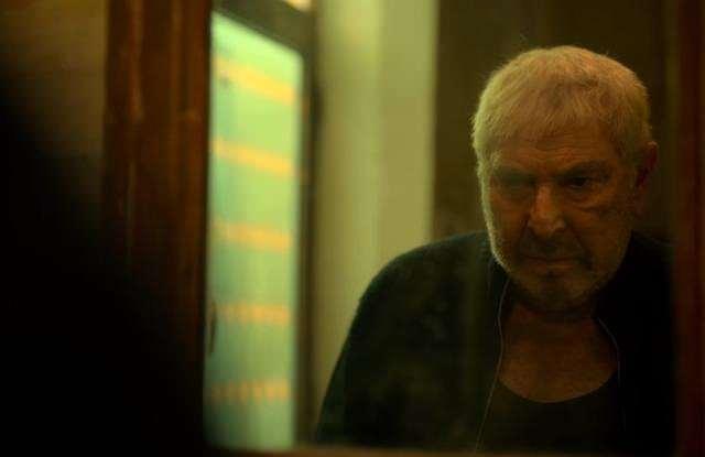 Barollerinde Haluk Bilginer, Cansu Dere ve ebnem Bozoklu gibi isimlerin yer ald ahsiyet dizinin ikinci sezonuna usta  oyuncu Erdal zyaclar dahil oldu. 13 Kasm'da 2. sezonu yaynlanacak olan ahsiyet'in galasnda konuan zyaclar, barsak enfeksiyonu geirdiini anlatt.