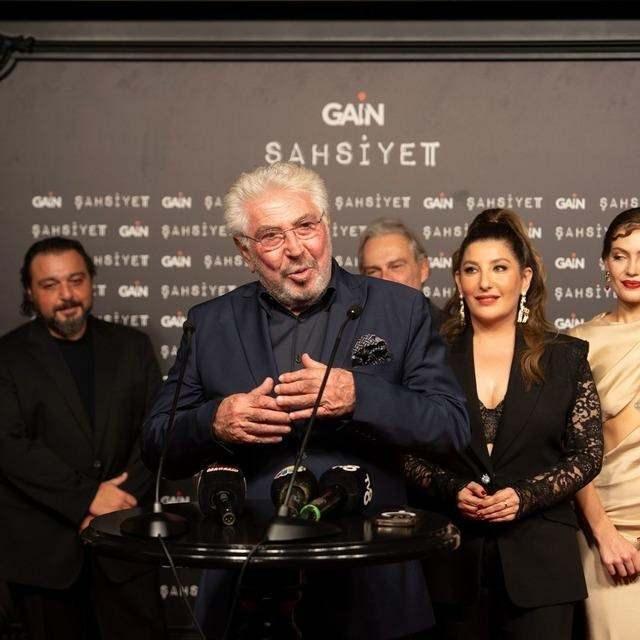 Erdal zyaclar, dizinin heyecandan barsak hastalna yakalandn dile getirdi.