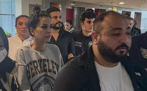 "30 yla yaklaan ceza alabilirler"<p>  'O zaman ok yksek cezalar kar. Kara para aklama, 6 ile 18 yl, rgt kurma 2 ile 6 yl aras, vergi karma suunun 2-5 yl arasnda ngrlen cezalar var. Zincirleme olarak ilendii kantlanrsa bu vergi karma suunun 1 bl 4 artrm var. 20,25,30 yla yaklaan cezalar alnabilir.' aklamasnda bulundu.