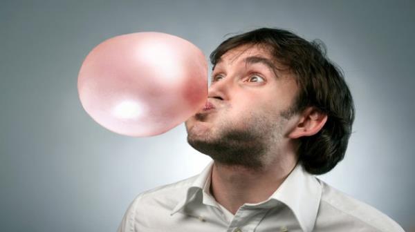 Sakz balonu iirme yarmas. Rekor 50cm ap