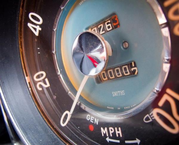 1966 model otomobille 4.8 milyon kilometre yol katetti