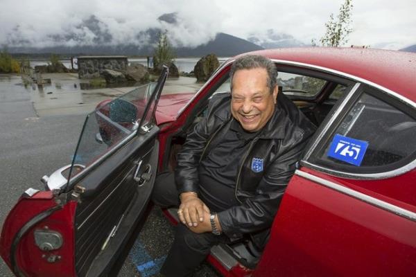 1966 model otomobille 4.8 milyon kilometre yol katetti