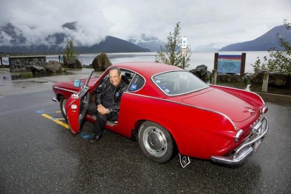 Gordon "Otomobili 1966'da 4 bin 150 dolara satn almtm. 1176 kez dnyann evresini dolam kadar oldum" dedi.