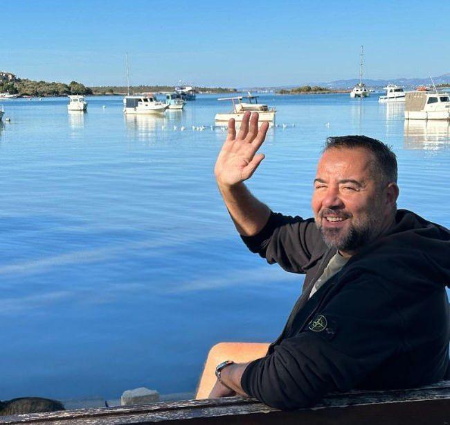 En son Bursa Blbl' filmiyle gndeme gelen Ata Demirer, imdilerde yeni dizisinin hazrlnda.