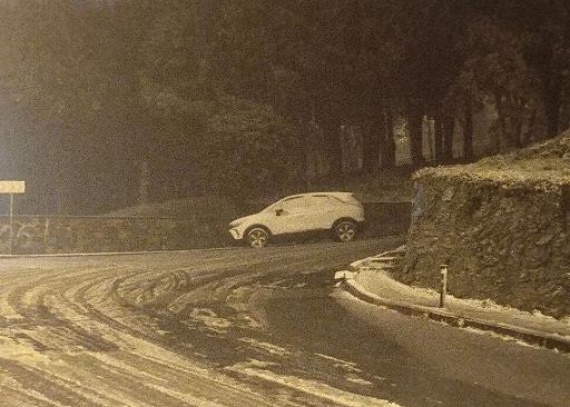 Genelde mevsimin ilk karnn aralk ayndan itibaren dt stanbul'a, uzun bir arann ardndan kasmda kar yad. Kar ya zellikle Pendik, mraniye, Beykoz, skdar, Kartal, Silivri, atalca, Baakehir gibi blgelerin yksek kesimlerinde etkili oldu.