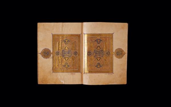 <p><b>&#1608;&#1614;&#1603;&#1614;&#1571;&#1614;&#1610;&#1616;&#1617;&#1606;&#1618; &#1605;&#1616;&#1606;&#1618; &#1570;&#1610;&#1614;&#1577;&#1613; &#1601;&#1616;&#1610; &#1575;&#1604;&#1587;&#1614;&#1617;&#1605;&#1614;&#1608;&#1614;&#1575;&#1578;&#1616; &#1608;&#1614;&#1575;&#1604;&#1618;&#1571;&#1614;&#1585;&#1618;&#1590;&#1616; &#1610;&#1614;&#1605;&#1615;&#1585;&#1615;&#1617;&#1608;&#1606;&#1614; &#1593;&#1614;&#1604;&#1614;&#1610;&#1618;&#1607;&#1614;&#1575; &#1608;&#1614;&#1607;&#1615;&#1605;&#1618; &#1593;&#1614;&#1606;&#1618;&#1607;&#1614;&#1575; &#1605;&#1615;&#1593;&#1618;&#1585;&#1616;&#1590;&#1615;&#1608;&#1606;&#1614;</b></p>  "Gklerde ve yerde nice ayetler vardr ki, onlarn yanndan, yz evirerek geip giderler!"(Yusuf 12/105)