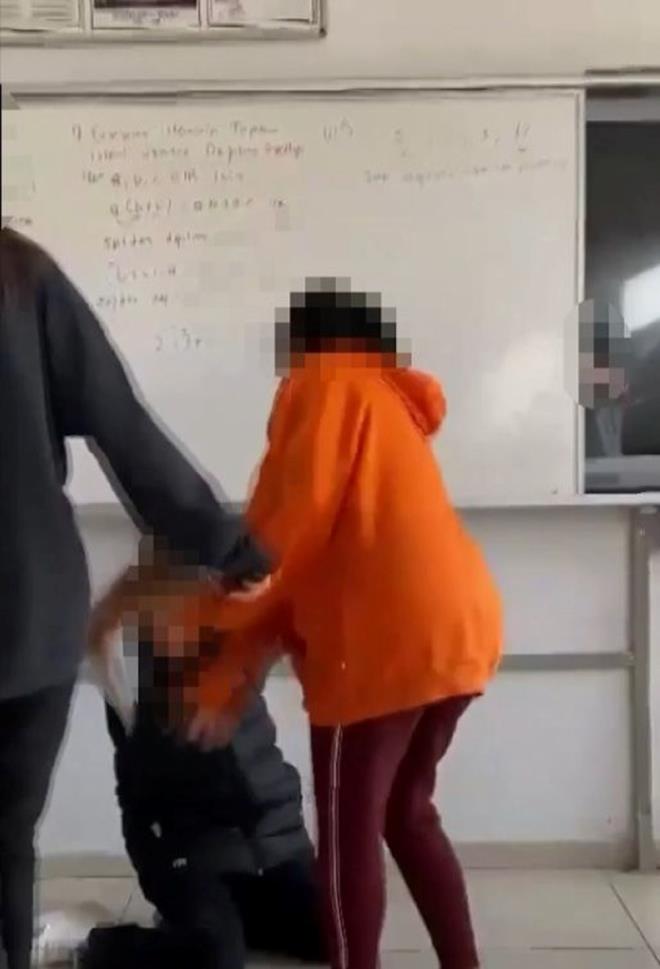 Grntlerin sosyal medyada yaylmasnn ardndan Kocaeli Emniyet Mdrl, Kocaeli Milli Eitim Mdrl ve okul ynetimi inceleme balatt. rencilerin kimliklerinin tespit edilmesinin ardndan 3 rencinin ifadesi alnd.