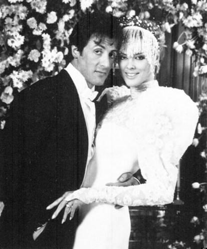 <p><b>ABD basnndan Huffington Post nllerin unutulmaz dn fotoraflarn derledi. </b></p>    Sylvester Stallone ve Brigitte Nielsen