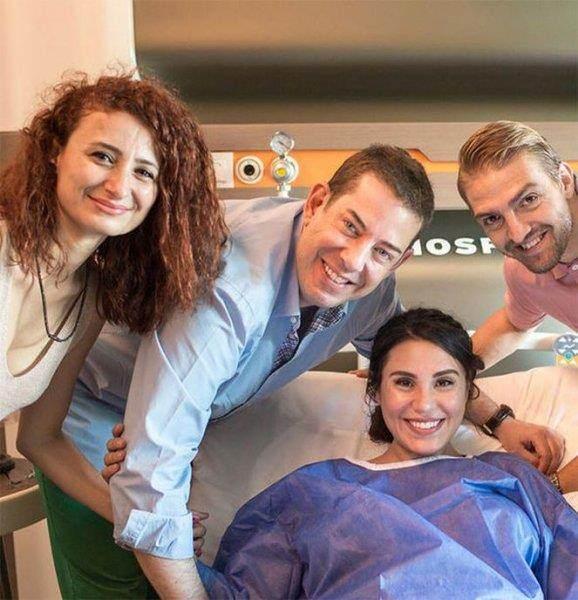 2017 ylnda nl futbolcu Caner Erkin ile dnyaevine giren nl oyuncu kran Oval, Roma'da 2 bin yllk tarihi bir binada ihtiaml bir dn ile evlenmiti. 2018 ylnda bebeini kucana alarak ilk kez anne olmann heyecann yaayan nl oyuncu, eiyle birlikte kzlarna Mihran Ela ismini vermilerdi.