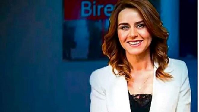 zel bir bankann Levent Bykdere Caddesi'ndeki ubesinde aralarnda spor dnyasnn nl isimleri Arda Turan, Emre Belzolu, Fernando Muslera ve Seluk nan'n da bulunduu 18 maduru dolandrd iddiasyla hakknda dava alan bankac Seil Erzan'n tutukluluk hali devam ediyor.