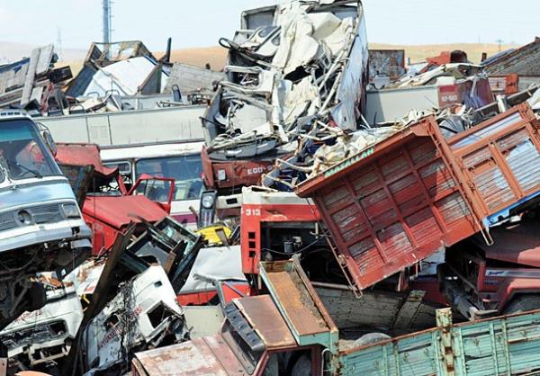 1985 model ve ncesi binek aralar iin 3 bin 500 lira tevik ngrlrken ayn rakam 85-90 yllar aras modellerde 5 bin lira olarak planland.