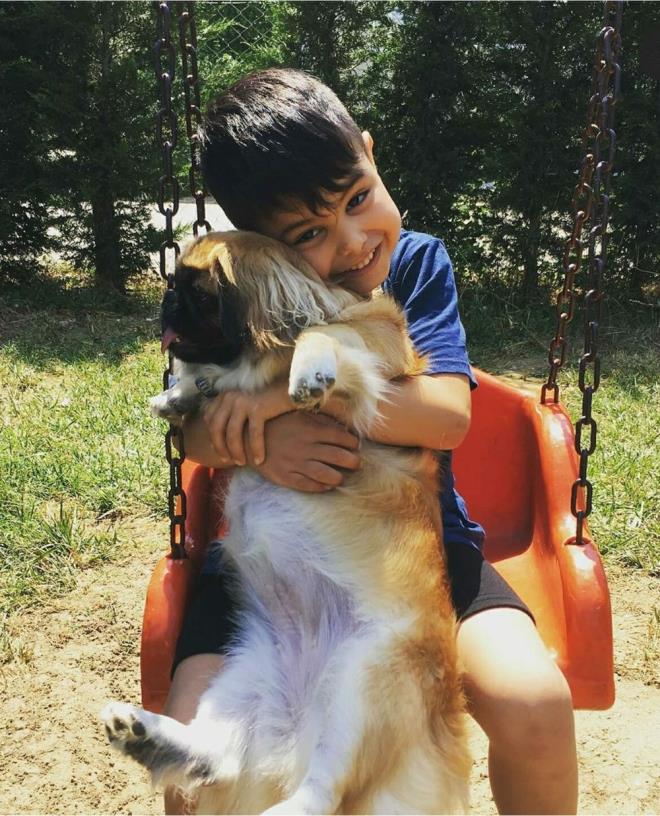 10?UNCU DURUMADA KARAR IKTI    Aka?nn yarglanmasna zmir 14'nc Asliye Ceza Mahkemesi?nde devam edildi. Geen 28 Kasm?da grlen 10?uncu durumaya Eymen?in babas Adem Kara ile taraf avukatlar katld.    Durumada, tank O.D?ye sz verildi.    Olaydaki aracn zelliklerini iyi bildiini belirten O.D., ?Kazada bulunan aracn tamiri srecinde bulundum, nk ncesinde yetkili servisinde almlm vardr. Aylar sonra Adem?in yanndayken kamera grntlerinin Adem ile beraber izledik. Bu arata kap alnca sinyal verir. Ayrca iki kademeli mandal sistemi ile kapanr. Kapnn almas iin iki mandaln da ayn anda almas gerekir ayrca dardan bir el skmas durumunda kap kapanmaz.? dedi.    Tann ifadesinin ardndan karar akland.