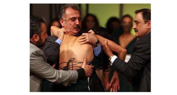 mdada Safiye Soyman'n hayat arkada Faik ztrk yetiti. Atuk, hemen hastaneye kaldrld.