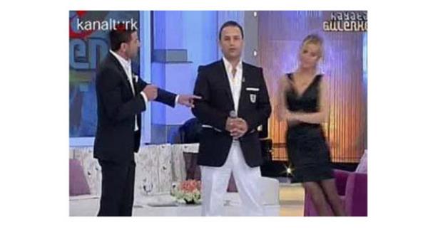 Glolu ile birlikte program konuuyla sohbet eden Erken, birden dengesini kaybedip yere yld.