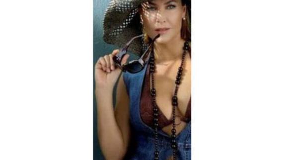 Avar sinemaya adm att ilk dnemde Kadir nanr ile birlikte Yabanc adl filmi ekiyordu. Filmdeki vurulma sahnesi iin kullanlacak olan fnye Avar'n gsne kalbine yakn bir yere yerletirildi.