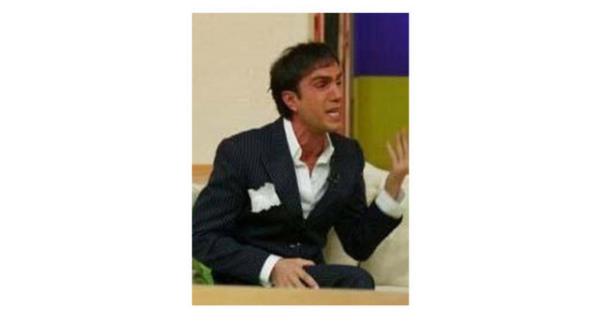 Bunlar sylerken gzyalarna hakim olamayan Morgl daha sonra fenalat.