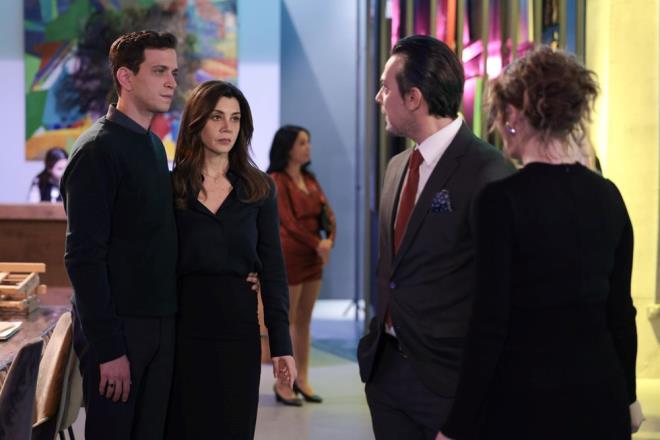 GAMZE'DEN MER'E TAM DESTEK    mer son blmde; Nevzat ile Gamze, mer'in ule'nin i teklifini kabul etmesiyle arsa da Gamze, eini desteklediini belirtti.    Gamze'ye sarlan mer ise "Bu hayatta beni en ok mutlu eden ilk ey resim deil, ikinci ey. lkini sen biliyorsun" dedi.