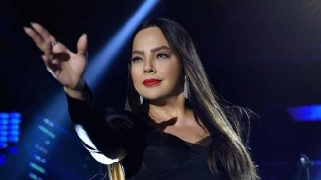 BU GDLE 2024'E EVDE GRECEKLER!    nl isimlerin ou, 2024?e evde girmekle kar karya kald. Sanatlarn, istedii rakam bir tek yavru vatan KKTC?deki mekan ve otellerin karlayabilmesi sebebiyle oradaki yerlerde sahne alacak isimler belli oldu.