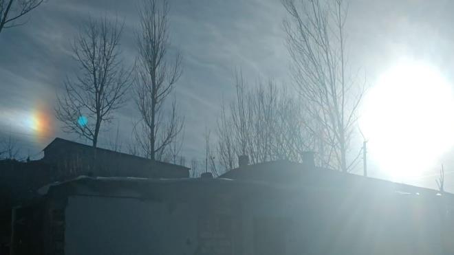 "Parheli" olarak da adlandrlan ve nadir rastlanan grnt, gne etrafnda 360 derecelik dairesel gkkua olumasyla meydana geliyor.