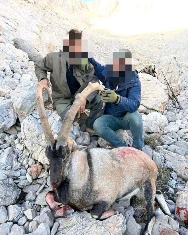 Avclarn sosyal medyada paylatklar fotoraflar byk tepki ekmiti.