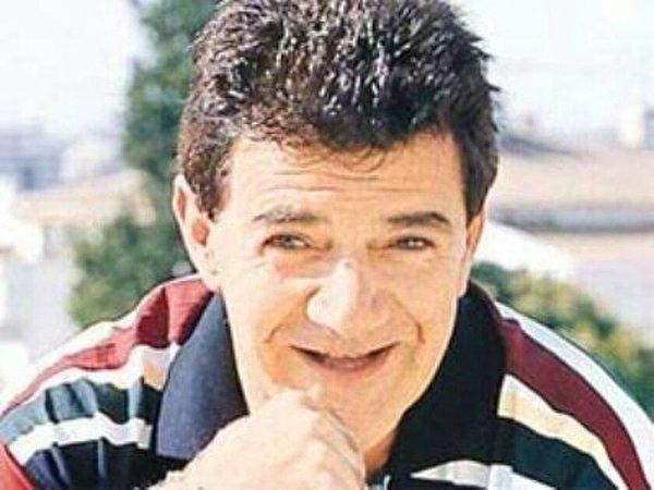 Do. Dr. Feridun Suat Gke, "Seslendirme sanats ve program sunucusu Sayn Gner mit?e kk bir mdahale sonrasnda ok zevkli bir sohbet yaptk ve kendisini uurladk" notuyla Gner mit ile fotorafn paylat.