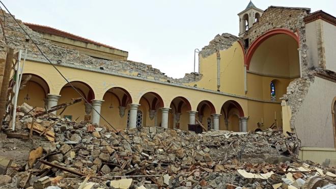 Prof. Tromba, kiliseyi ina eden Karmelitan pederlerinin 1800?l yllarda, kiliseden nce skenderun'a okul, hastane ve matbaa da kurduklarn syledi.