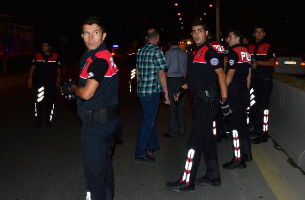 <b>SALDIRGANLAR YAKALANDI!</b>