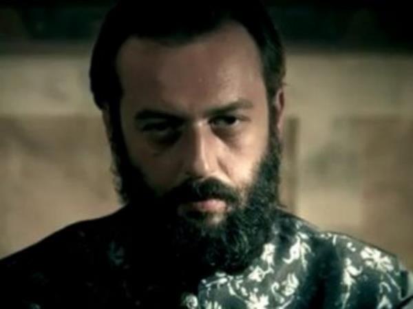 te Okan Yalabk'n yeni projesinin detaylar...