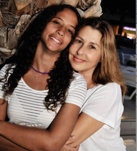 Daha ok yolumuz var. Allah salk verirse bu yolda hep yannda olabilmek en byk isteim..." notunu dt.