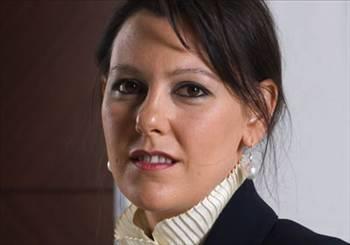 <p><b>Hanzade Doan Boyner</b></p>   Lise eitimini Saint Benot Fransz Lisesi'nde aldktan sonra niversite renimini Birleik Krallk'ta London School of Economics'te yapt.