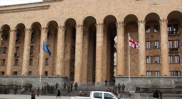 <b>Grcistan:</b> 2010 nfusu 4,638,000 2050 nfus tahmini 3,591,000 Nfusta beklenen azalma 23%