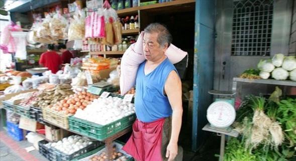 <b>Tayvan:</b> 2010 nfusu 23,162,000 2050 nfus tahmini 21,472,000 Nfusta beklenen azalma 7%