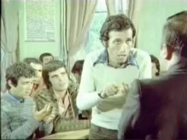 <p><b>Hababam Snf / Kemal Sunal</b></p>  Mfetti : Adn ne?  <p<aban :Hz. Ebubekir</p>  Mfetti : Olum adn ne diye sordum  <p>aban : Hee Hz. aban</p>  Mfetti :Otur yerine