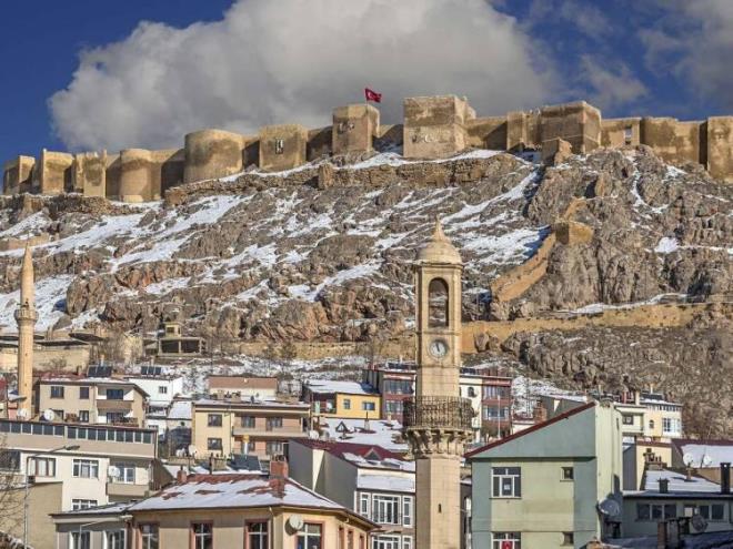 BAYBURT    Kadnlarda ortalama yaam sresi: 81,4    Erkeklerde ortalama yaam sresi: 77,0    Ortalama: 79,2