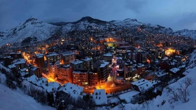 GMHANE    Kadnlarda ortalama yaam sresi: 83,5    Erkeklerde ortalama yaam sresi: 78,1    Ortalama: 80,8